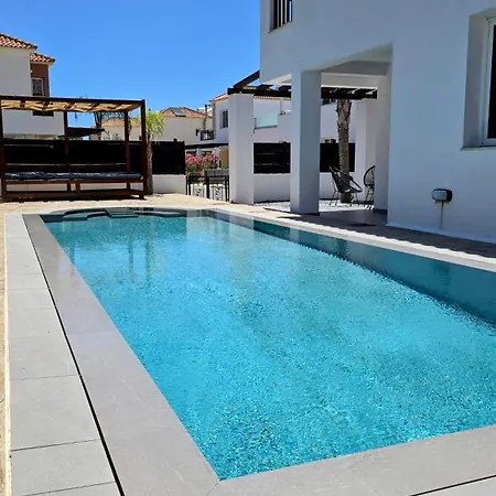 Sweet Destiny With Private Pool איה נאפה
